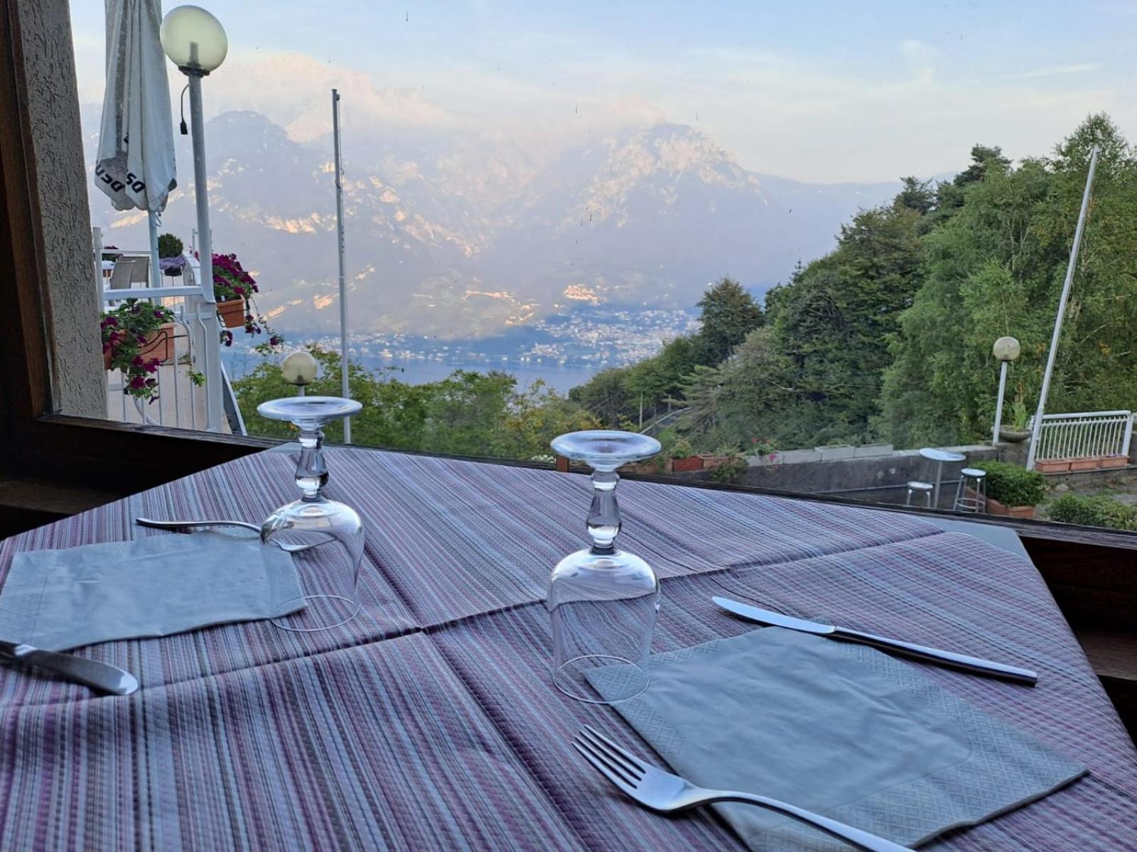 Provinciale 79 Hotel Magreglio Luaran gambar