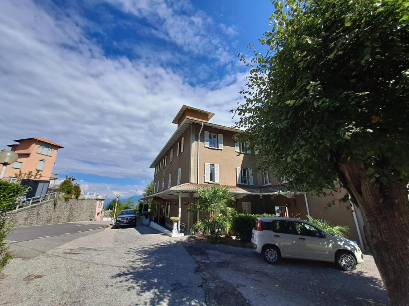 Provinciale 79 Hotel Magreglio Luaran gambar
